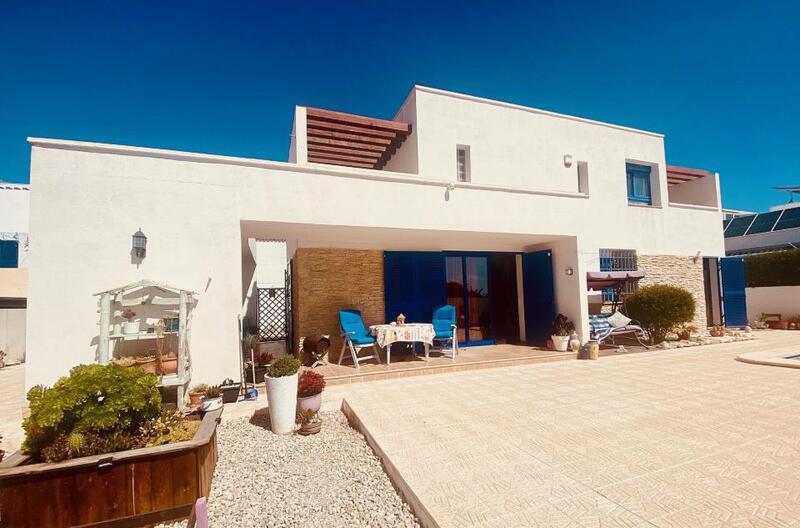 3 slaapkamer Villa Te koop
