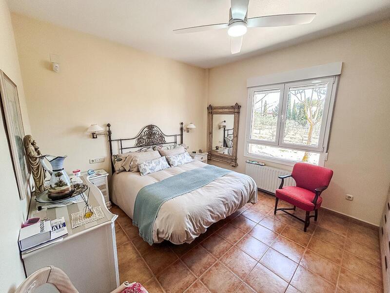 4 Cuarto Villa en venta