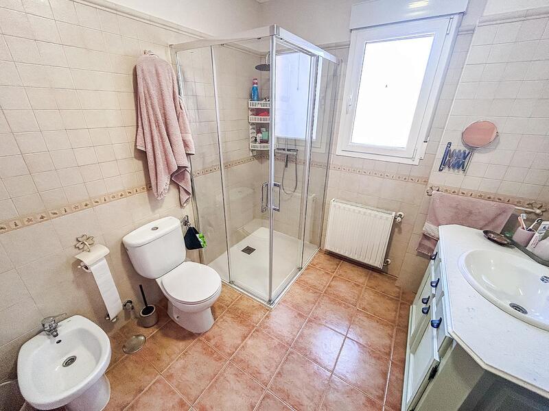 4 Cuarto Villa en venta