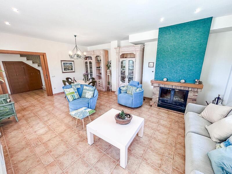 4 Cuarto Villa en venta