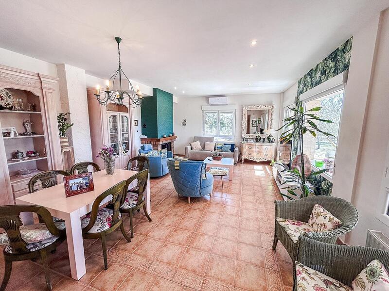 4 Cuarto Villa en venta