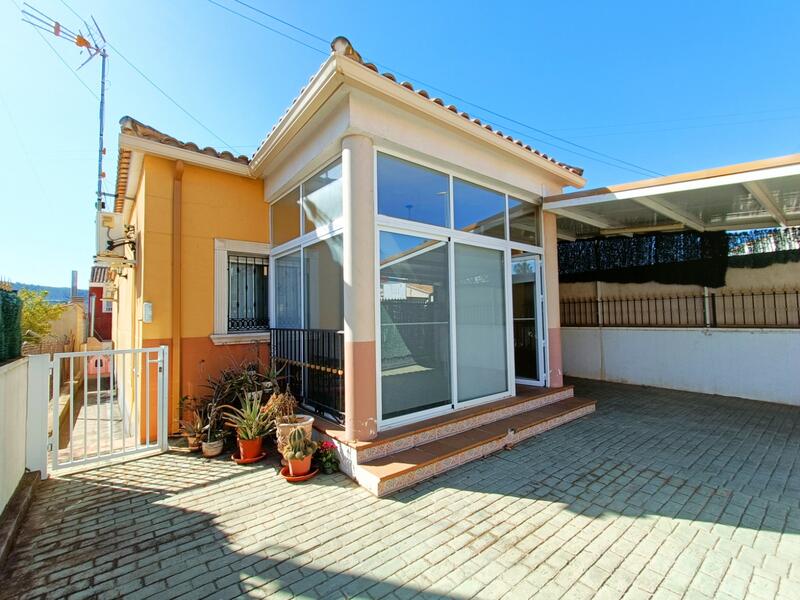 Villa til salg i Hondon de los Frailes, Alicante
