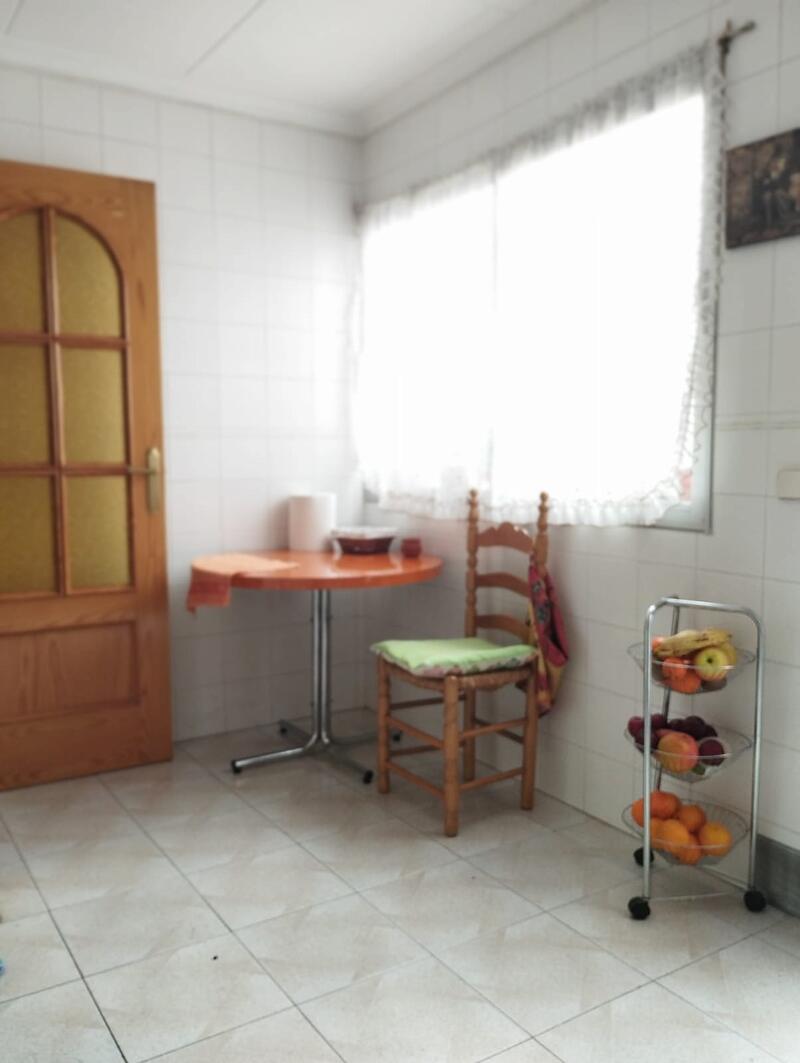 4 Schlafzimmer Stadthaus zu verkaufen