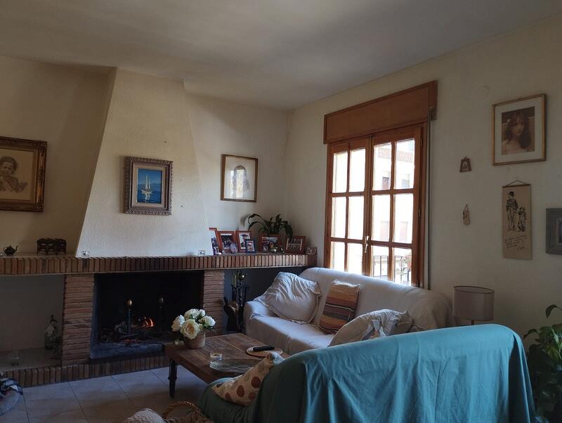 4 Schlafzimmer Stadthaus zu verkaufen