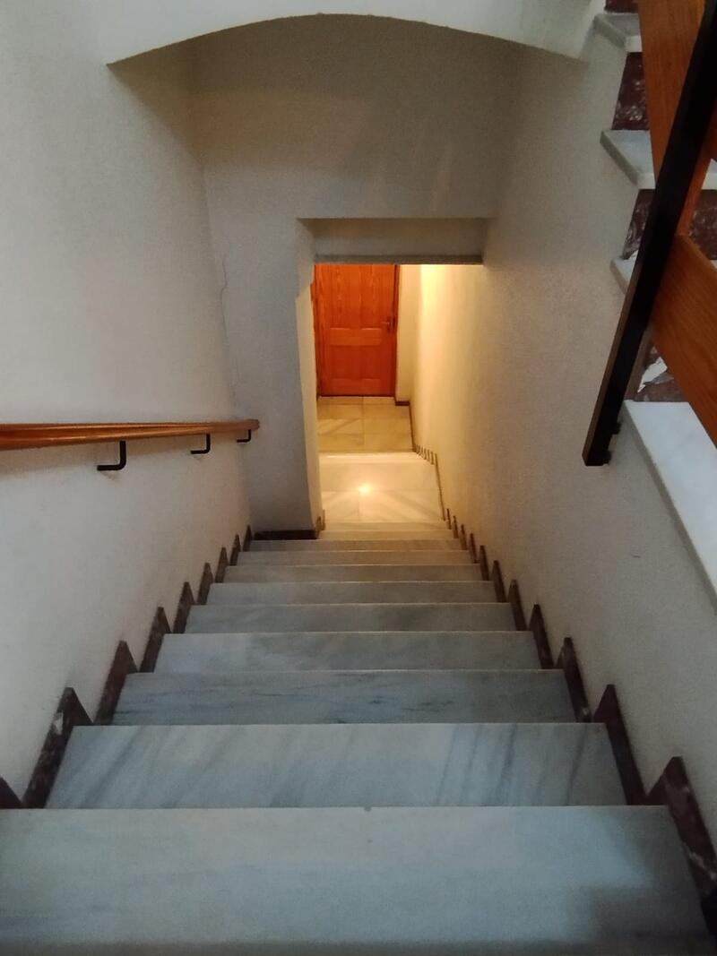 4 Schlafzimmer Stadthaus zu verkaufen