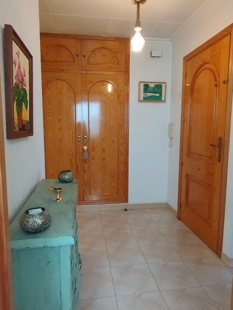 4 Schlafzimmer Stadthaus zu verkaufen