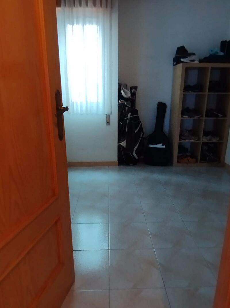4 Schlafzimmer Stadthaus zu verkaufen