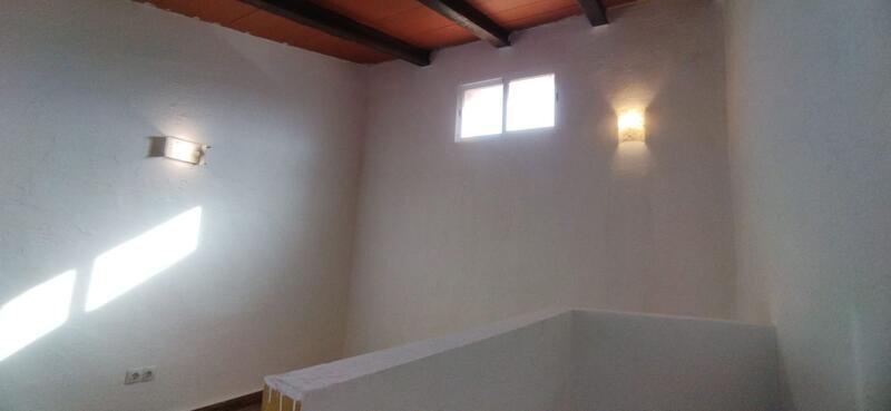 3 bedroom Townhouse for sale