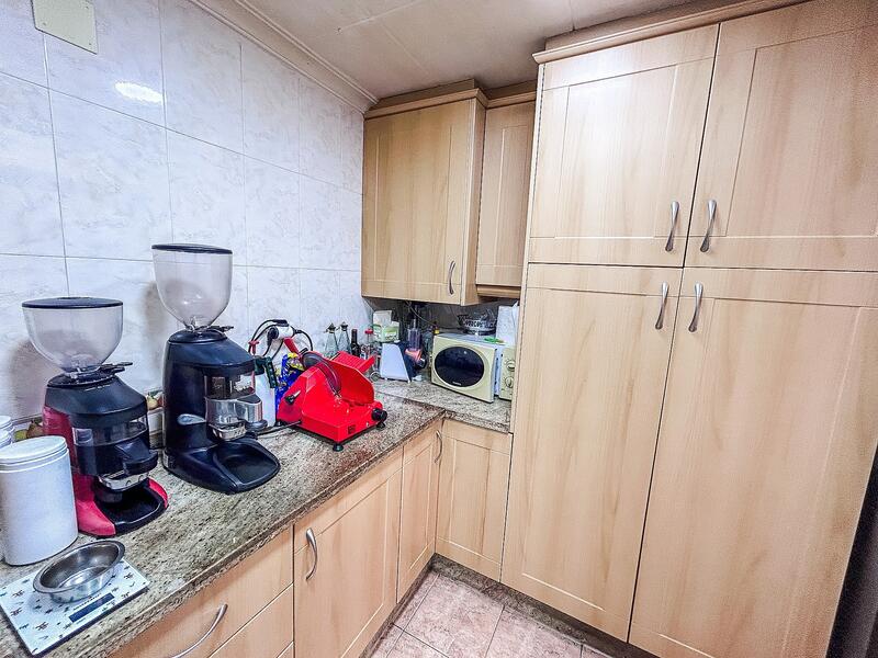 4 спальная комната квартира продается