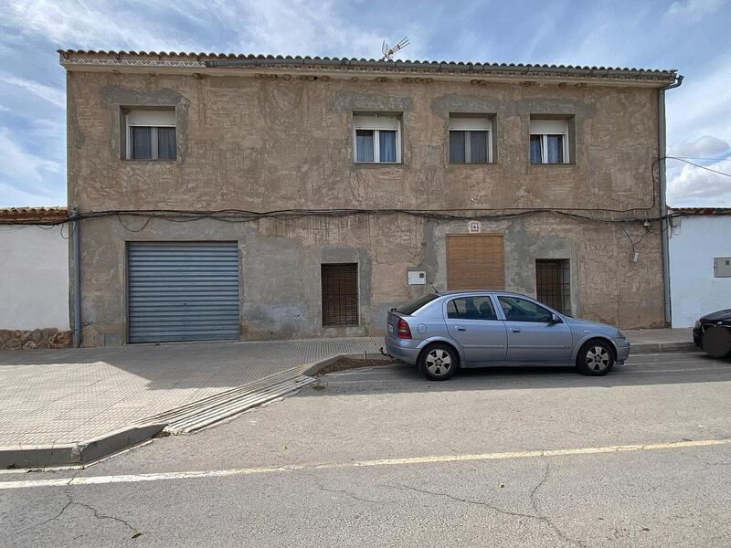 Rekkehus til salgs i Pinoso, Alicante