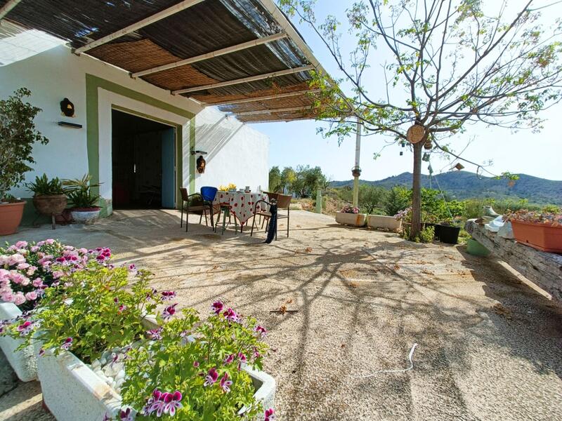 3 Schlafzimmer Landhaus zu verkaufen