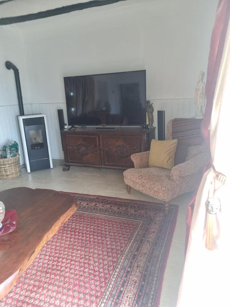 6 bedroom Country House for sale