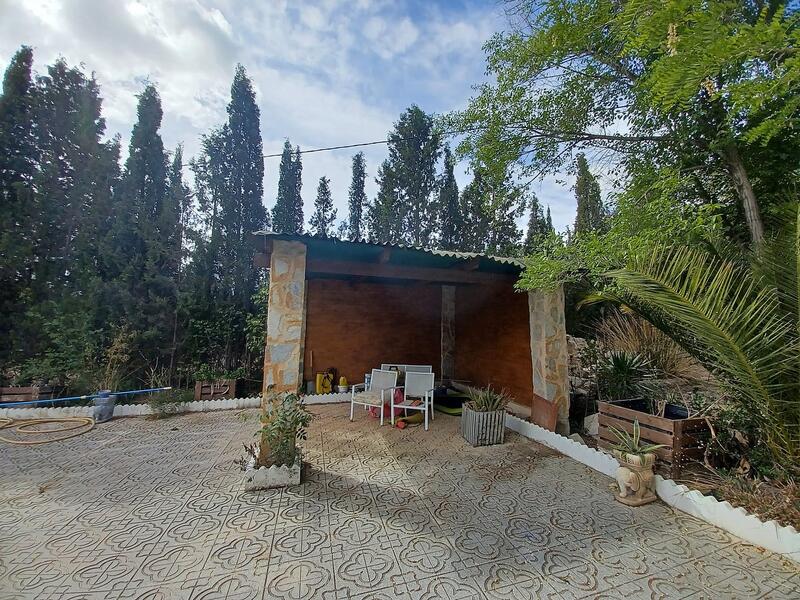 5 спальная комната вилла продается