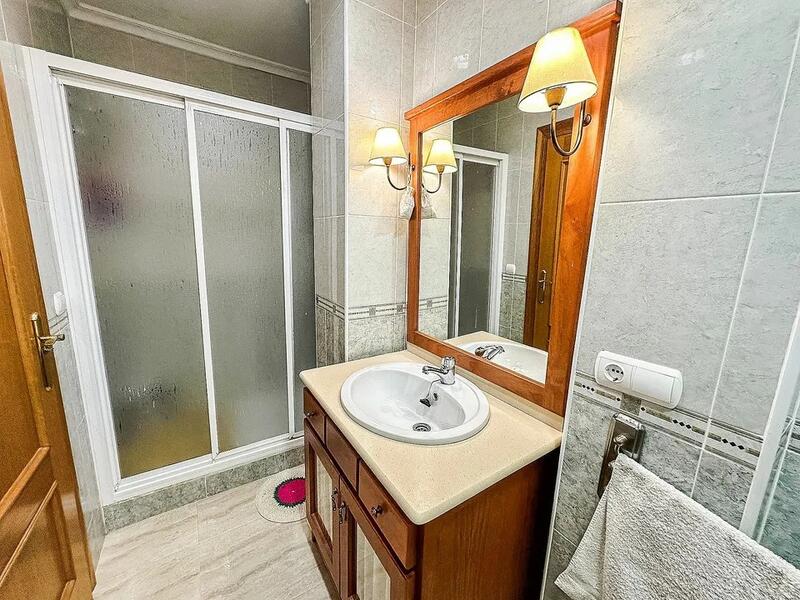 3 Schlafzimmer Stadthaus zu verkaufen