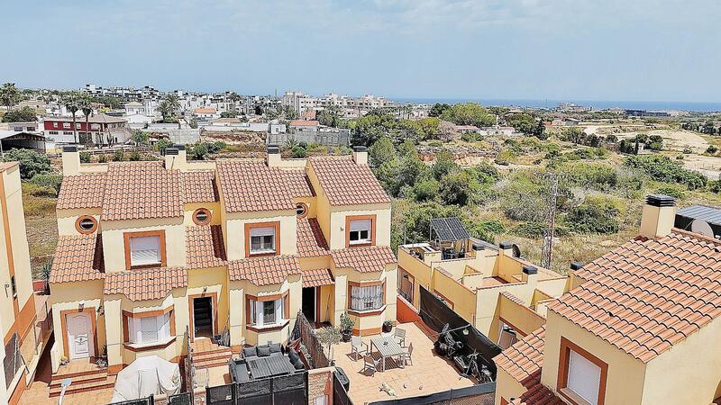 Stadthaus zu verkaufen in Cabo Roig, Alicante