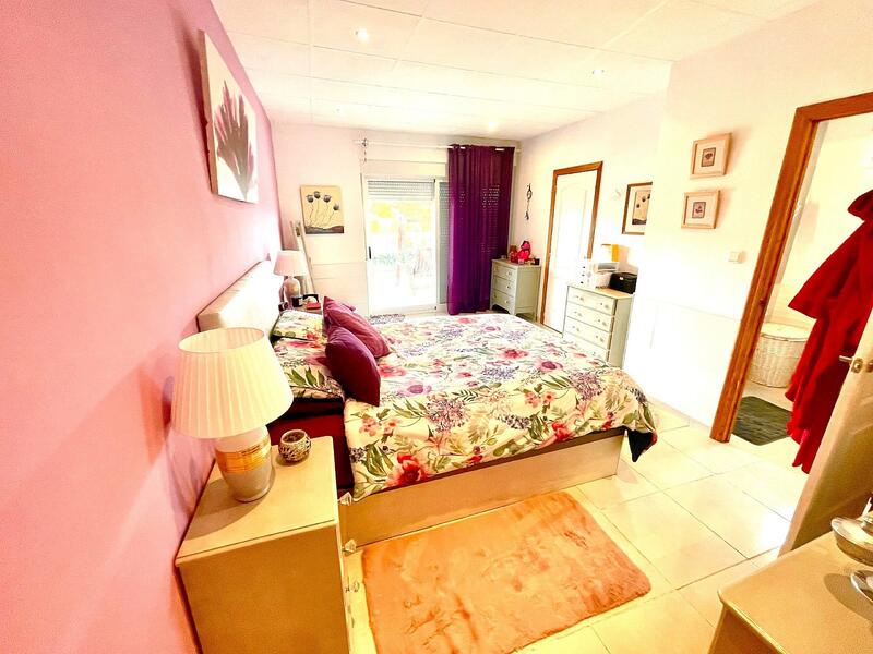 4 Schlafzimmer Villa zu verkaufen