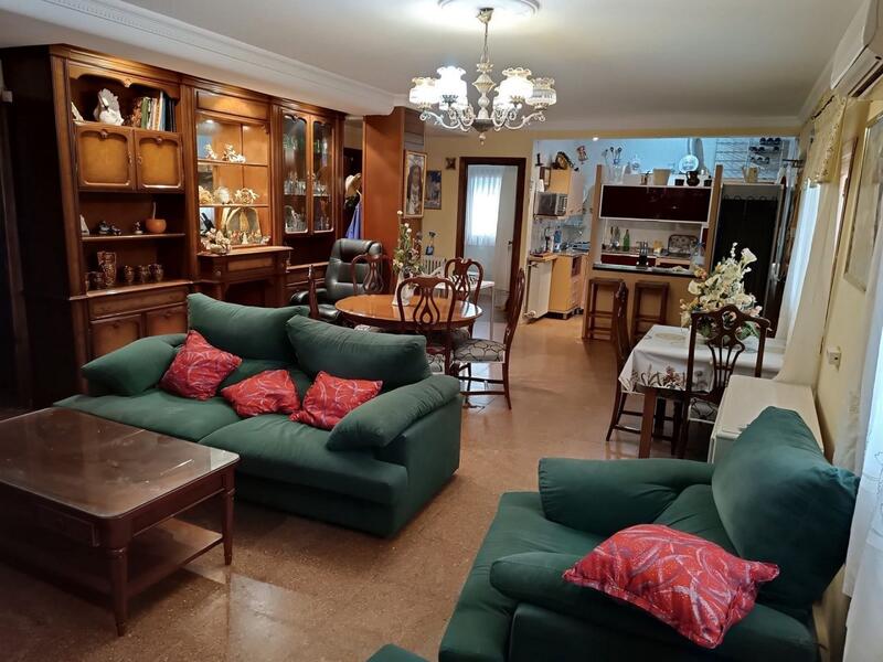 4 bedroom Villa for sale