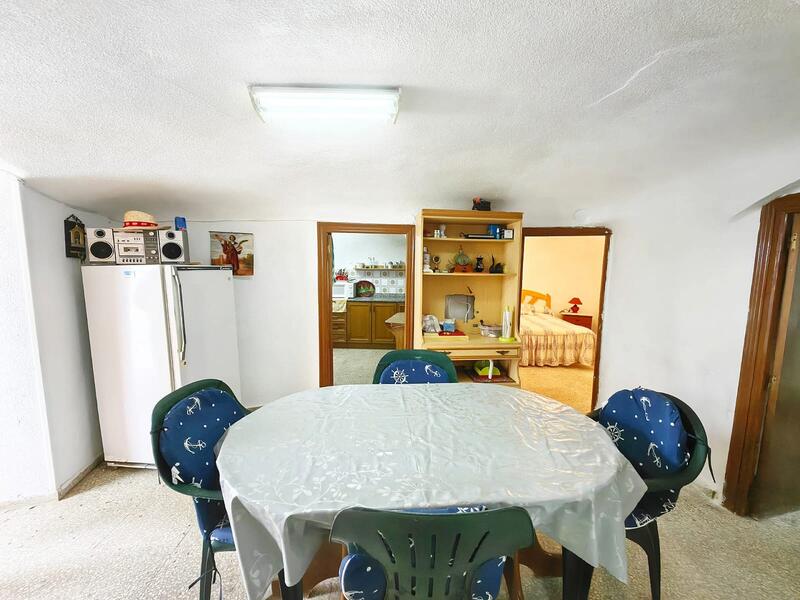 5 slaapkamer Grotwoning Te koop
