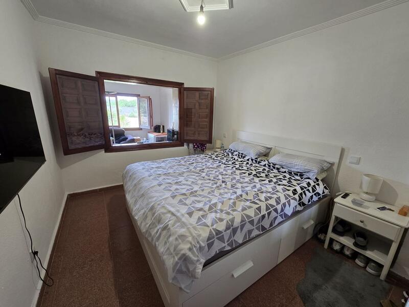 6 bedroom Villa for sale