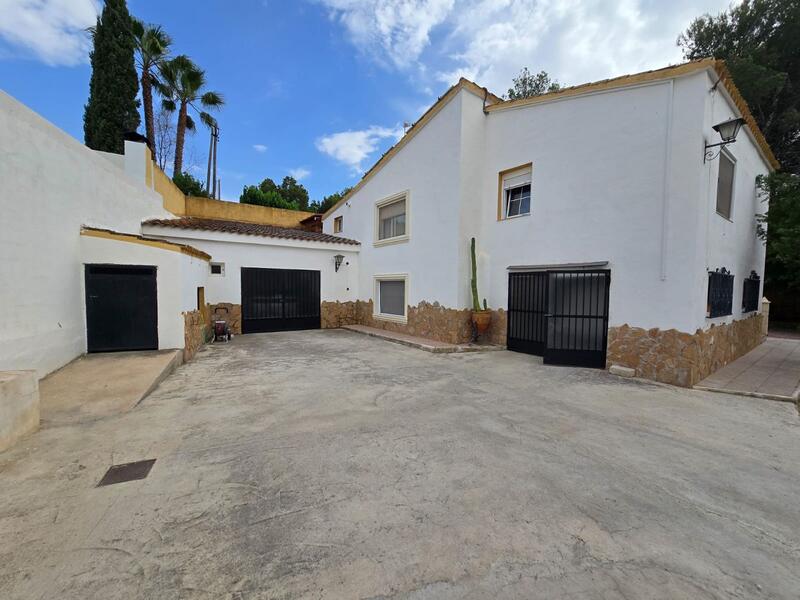 Villa zu verkaufen in Sax, Alicante