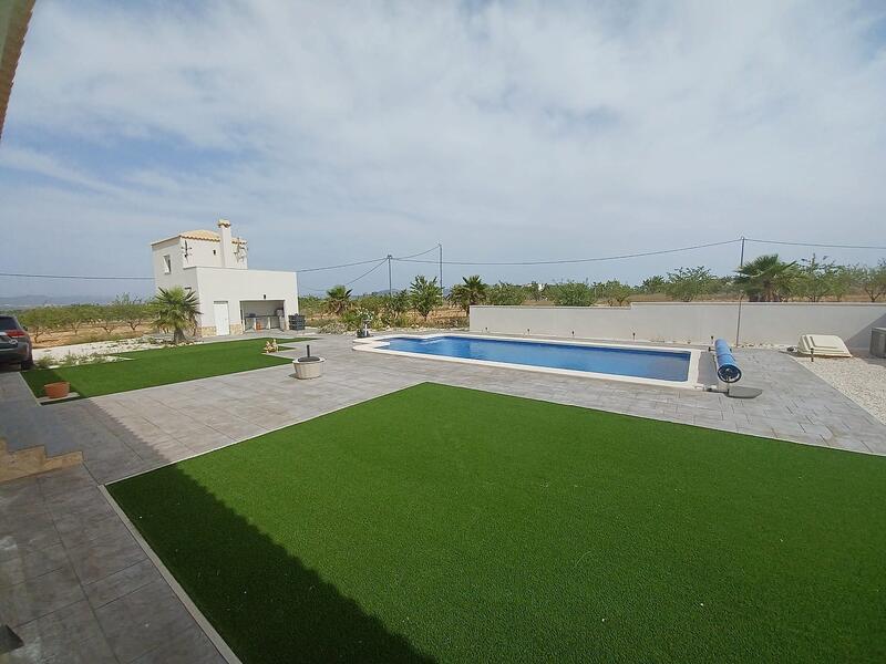 6 Cuarto Villa en venta