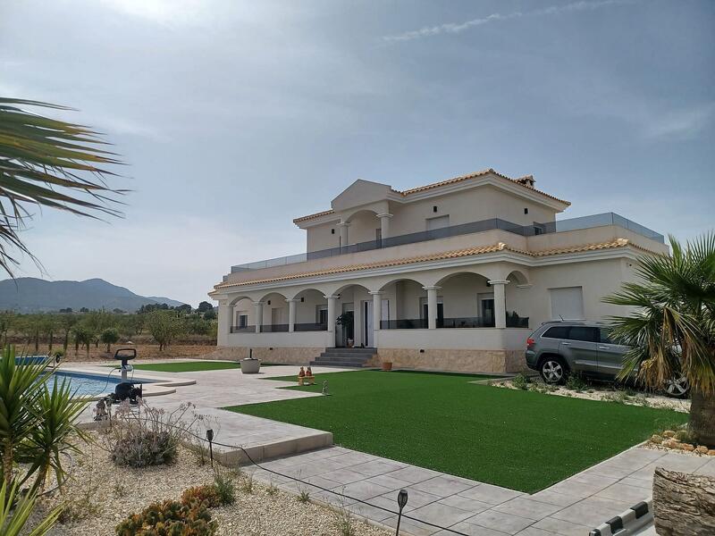 6 Cuarto Villa en venta
