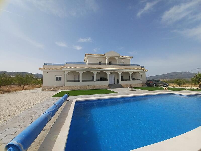 6 Cuarto Villa en venta