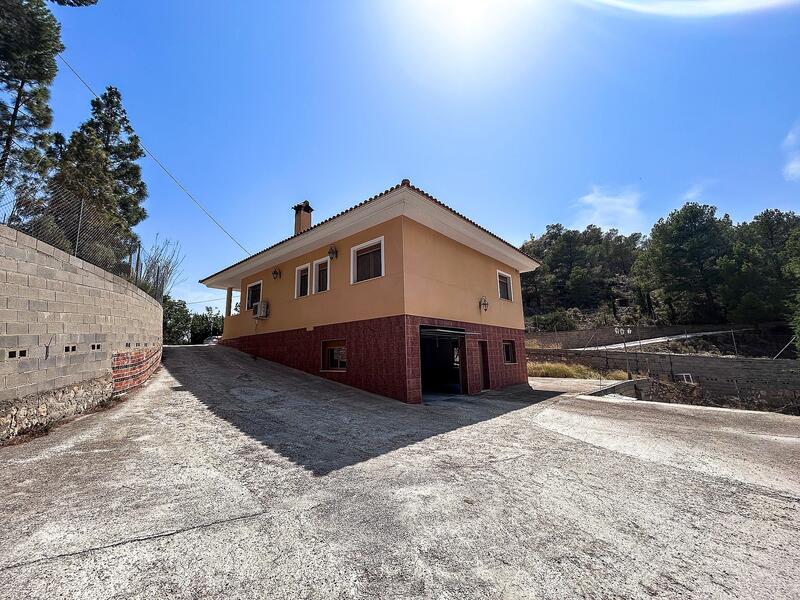 3 bedroom Country House for sale