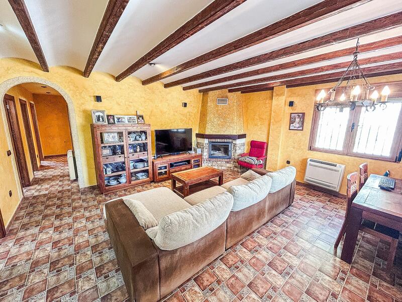 3 bedroom Country House for sale