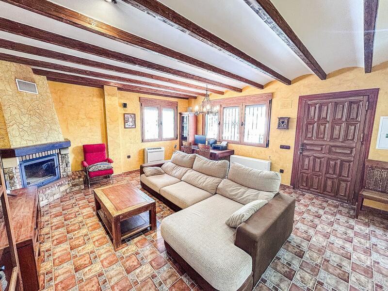 3 bedroom Country House for sale
