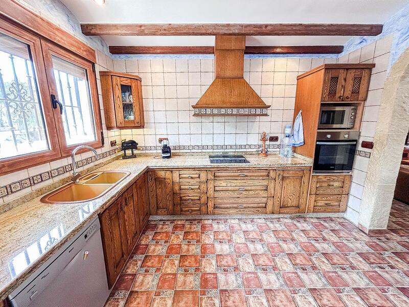3 bedroom Country House for sale