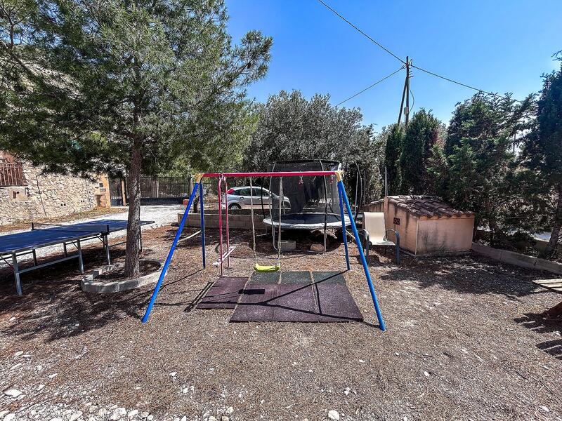 3 bedroom Country House for sale