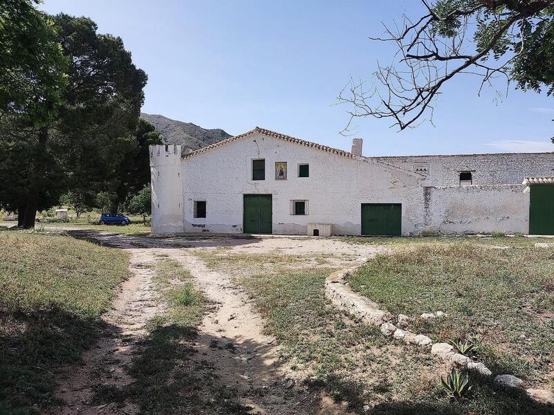 Деревенский Дом продается в Yecla, Murcia