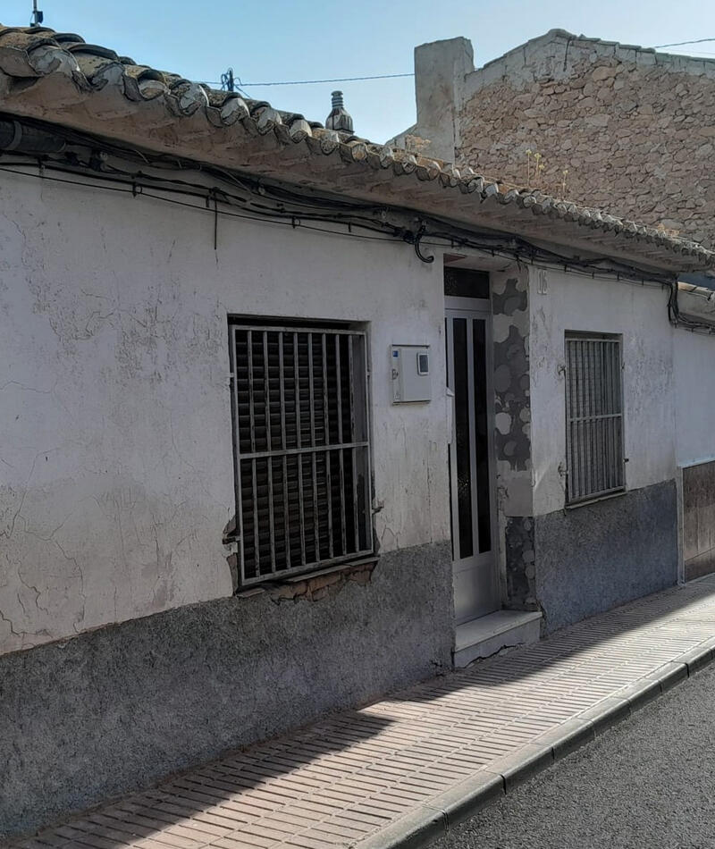 3 bedroom Townhouse for sale