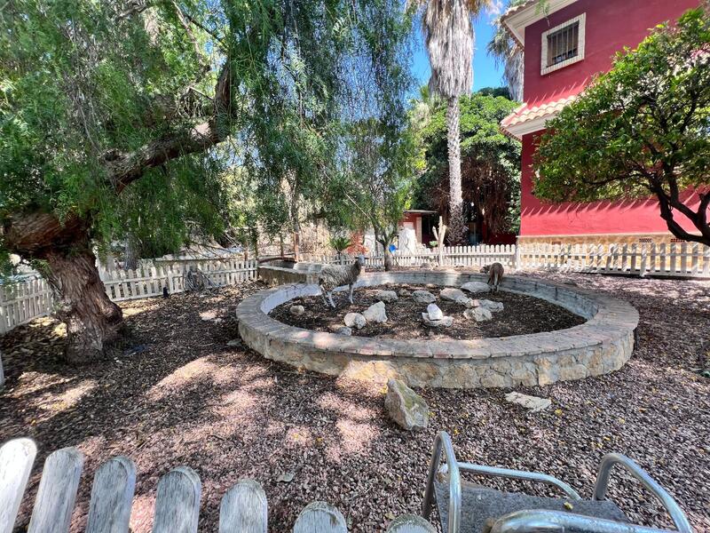 4 bedroom Country House for sale