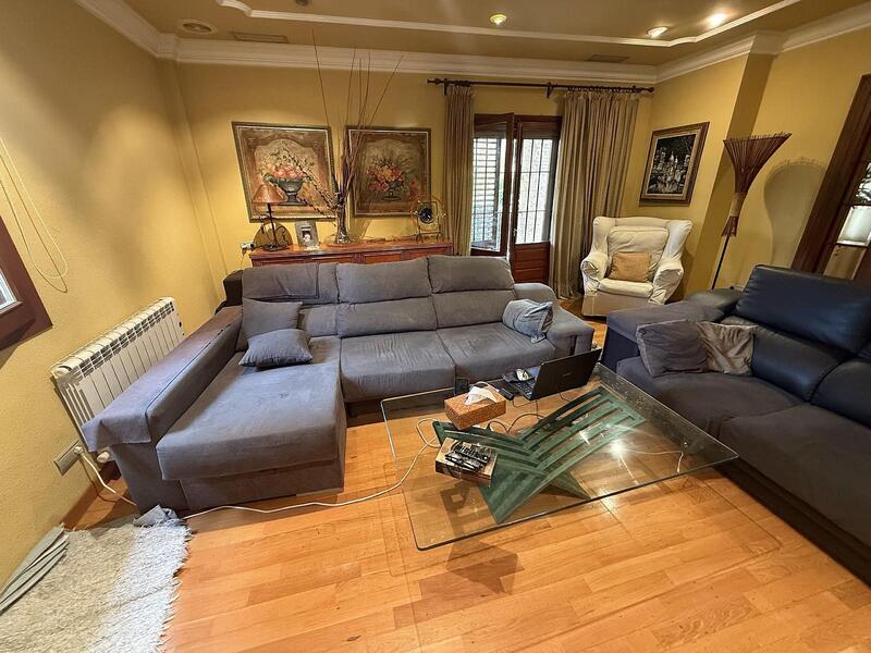 4 slaapkamer Villa Te koop