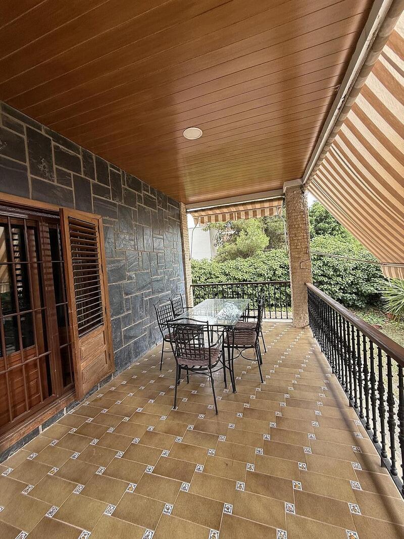 4 slaapkamer Villa Te koop