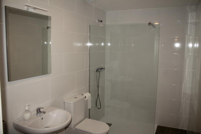 4 Cuarto Adosado en venta