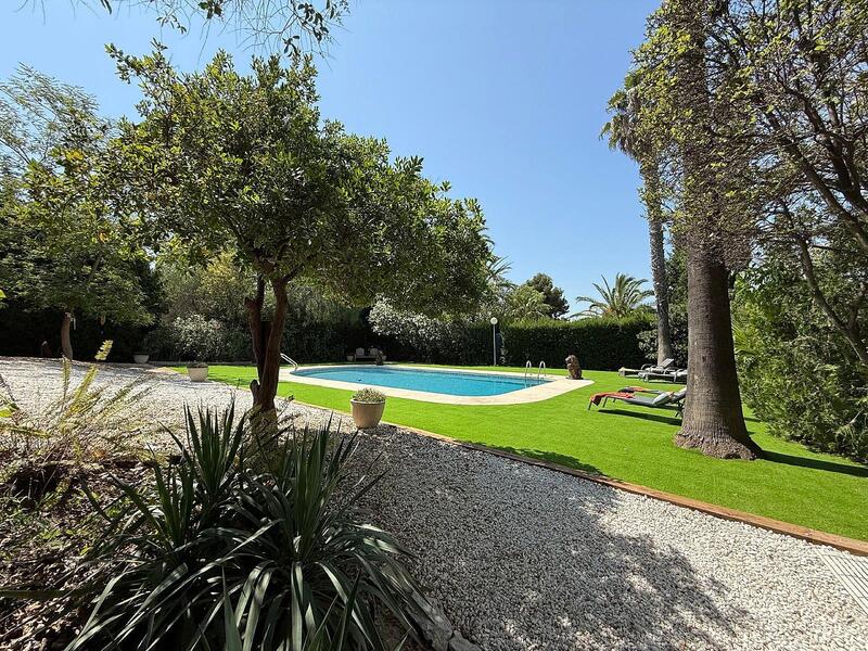 4 slaapkamer Villa Te koop