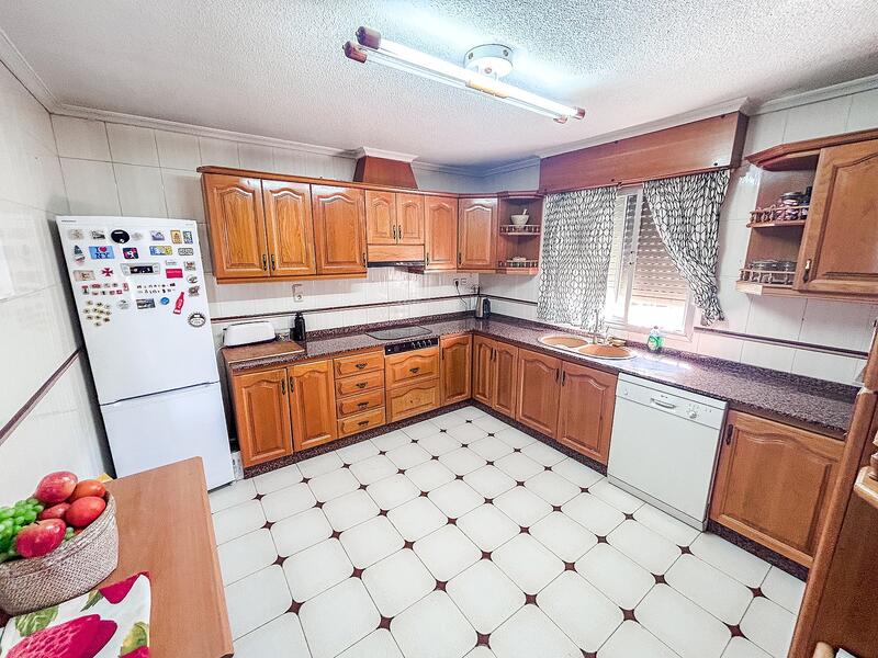 4 slaapkamer Landhuis Te koop