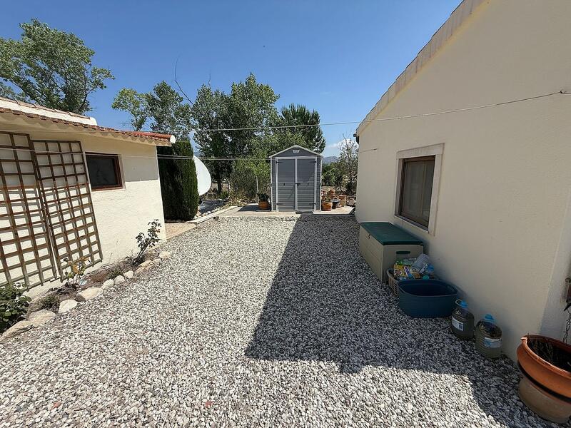 5 bedroom Country House for sale