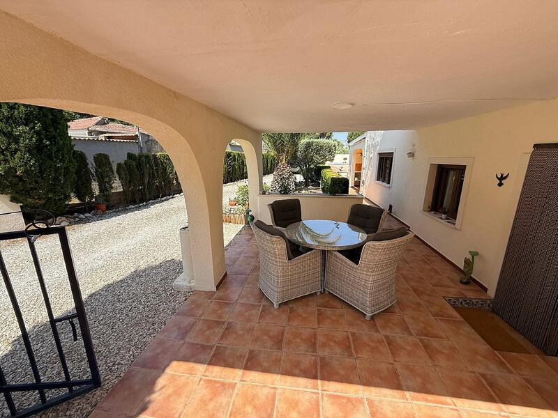 5 bedroom Country House for sale