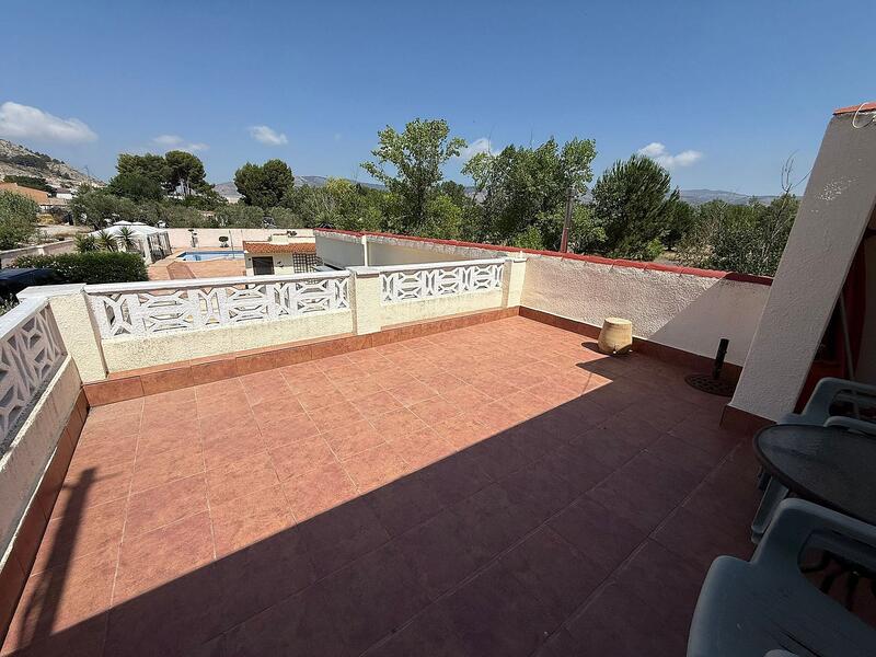 5 bedroom Country House for sale