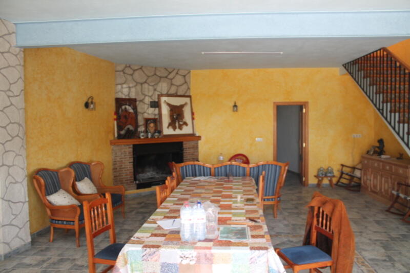 4 chambre Auberge à vendre