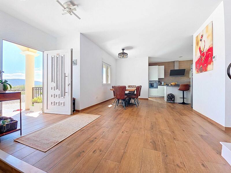 4 Cuarto Villa en venta