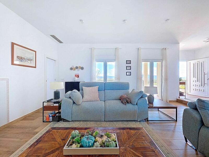 4 Cuarto Villa en venta