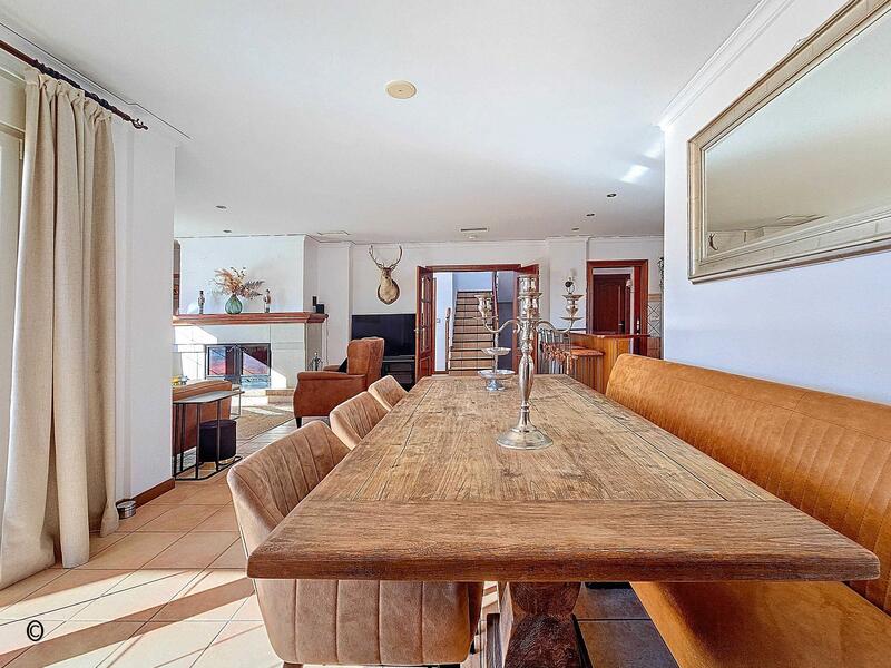 6 Cuarto Villa en venta