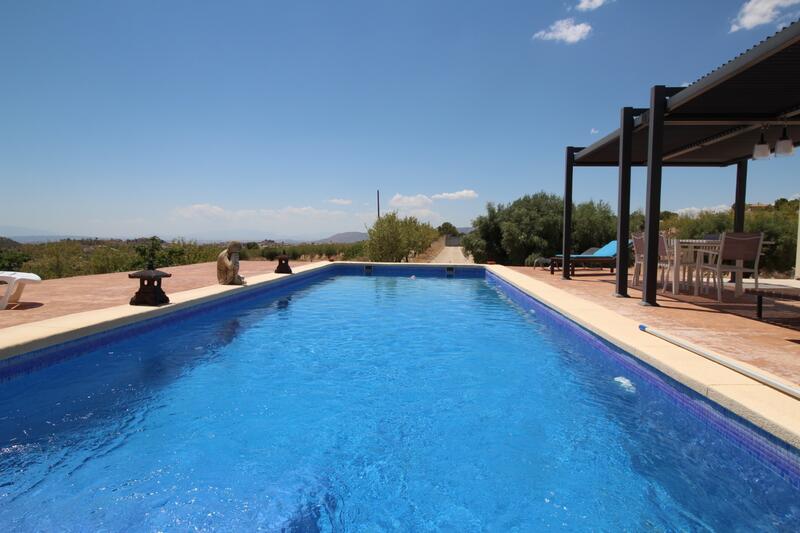 4 Cuarto Villa en venta