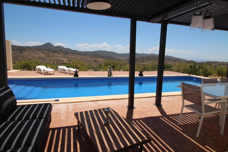 4 Cuarto Villa en venta