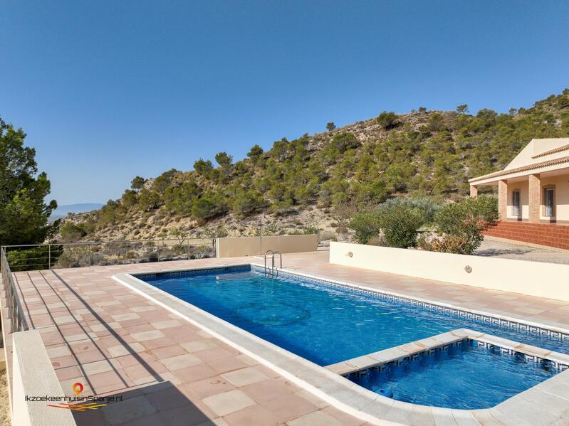3 slaapkamer Villa Te koop